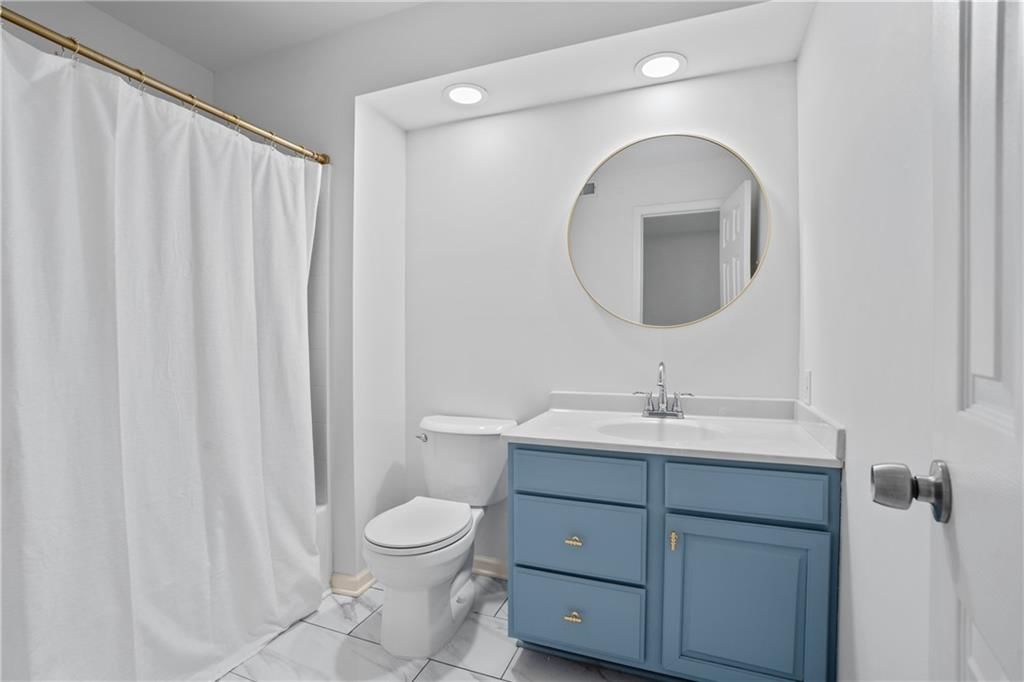 Photo 17 of 25 - 4013 S Crysler Avenue