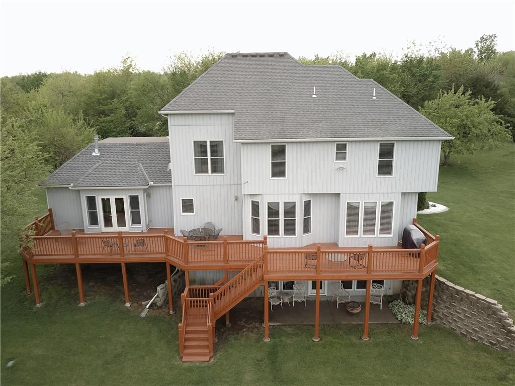 Photo 2 of 25 - 28099 Overbrook Road