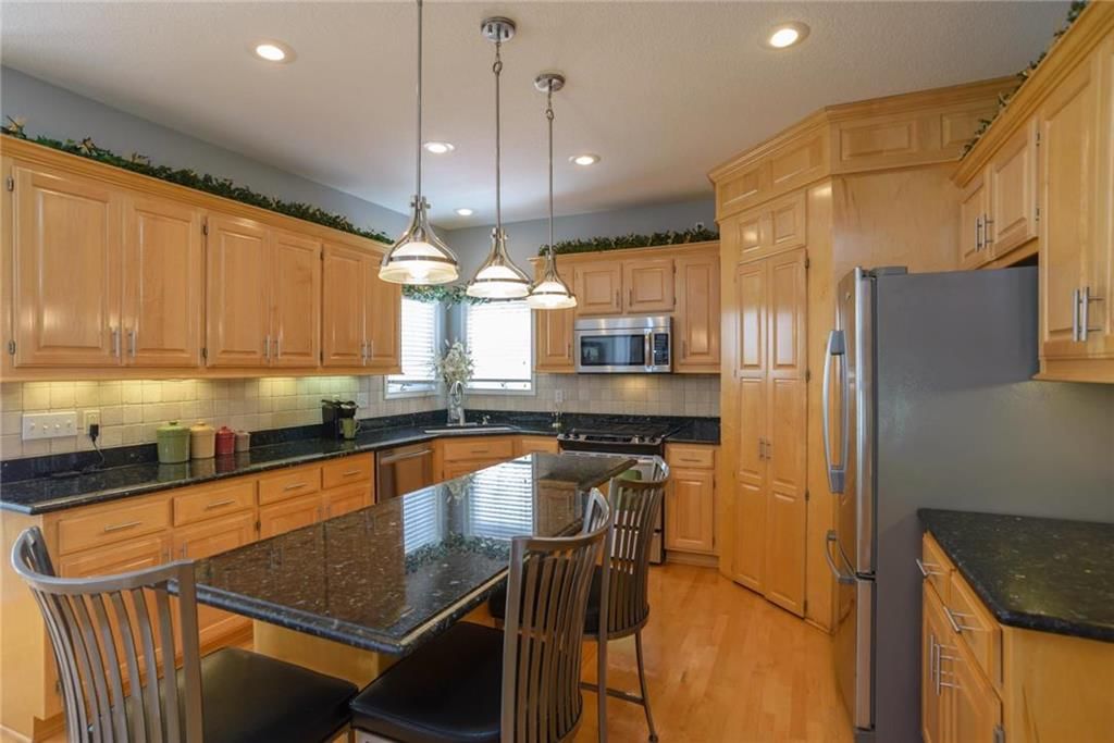 Photo 7 of 25 - 28099 Overbrook Road