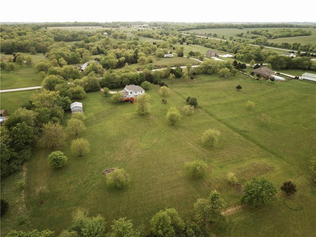 Photo 25 of 25 - 28099 Overbrook Road