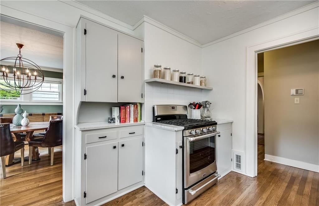 108 W 69th Terrace — photo 12