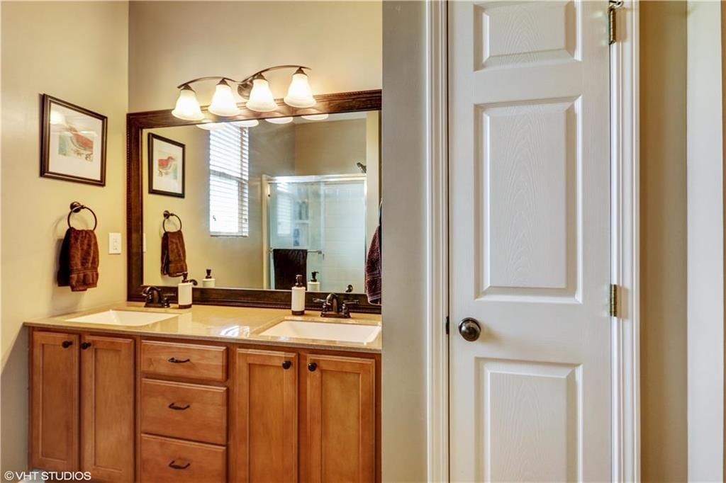 Photo 9 of 14 - 4901 NE 79th Street