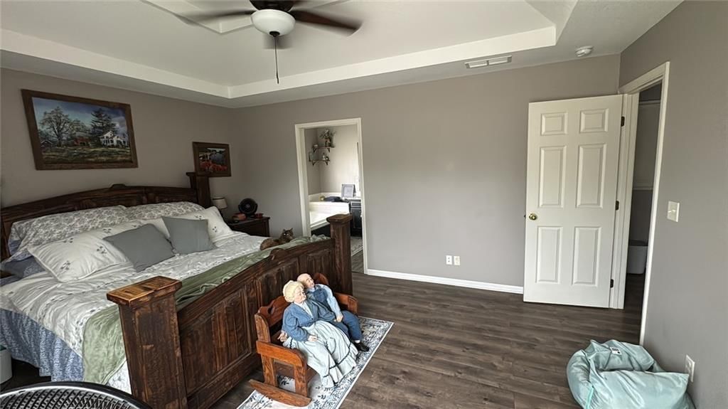 907 Rosewood Court — photo 9