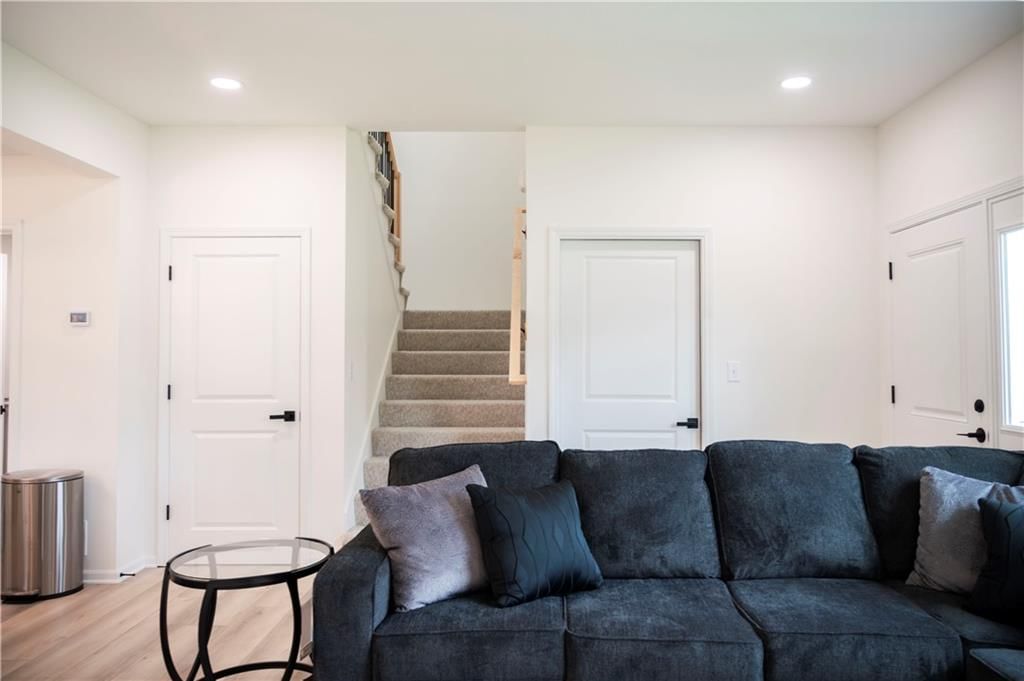 126 S Raum Street — photo 7
