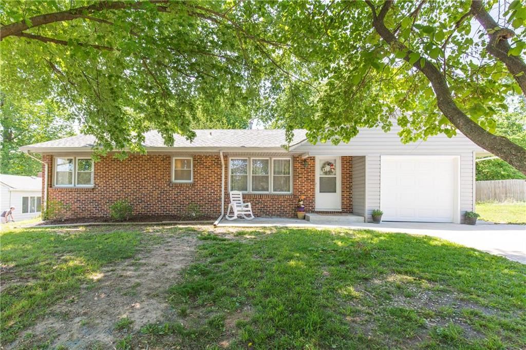 4006 N KANSAS Avenue — photo 1