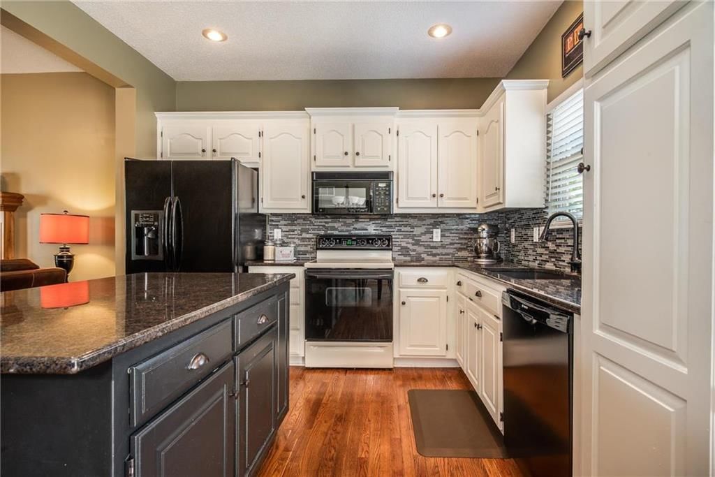22684 S Jackson Street — photo 8