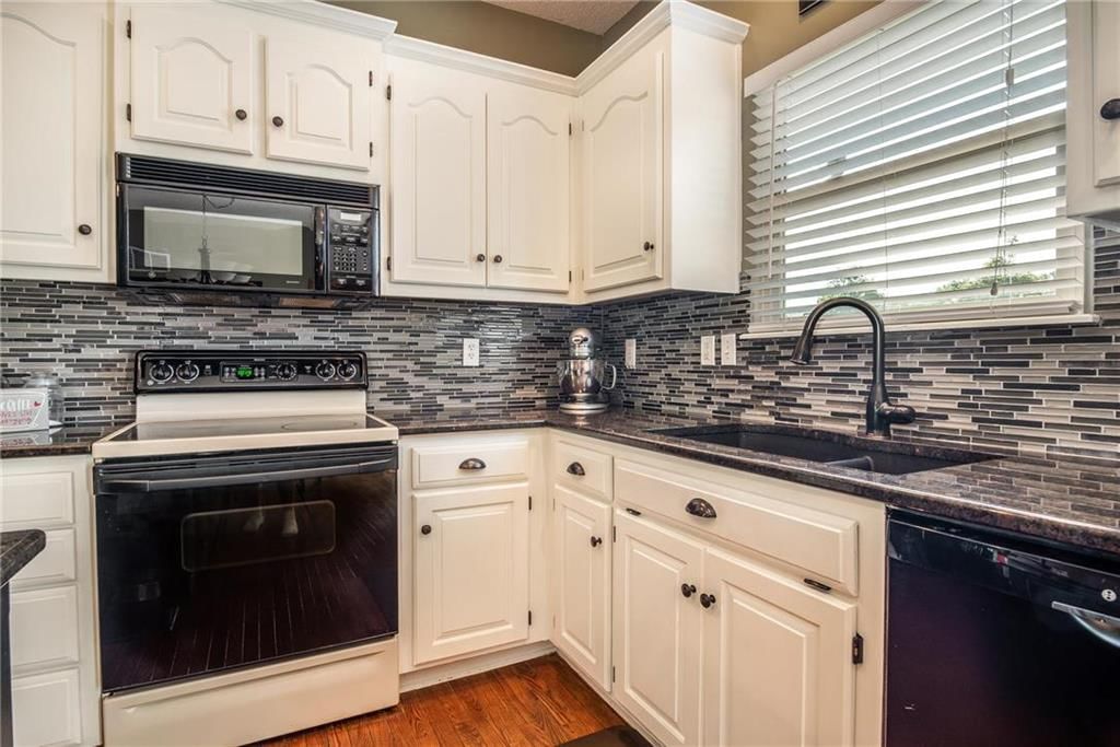 22684 S Jackson Street — photo 9