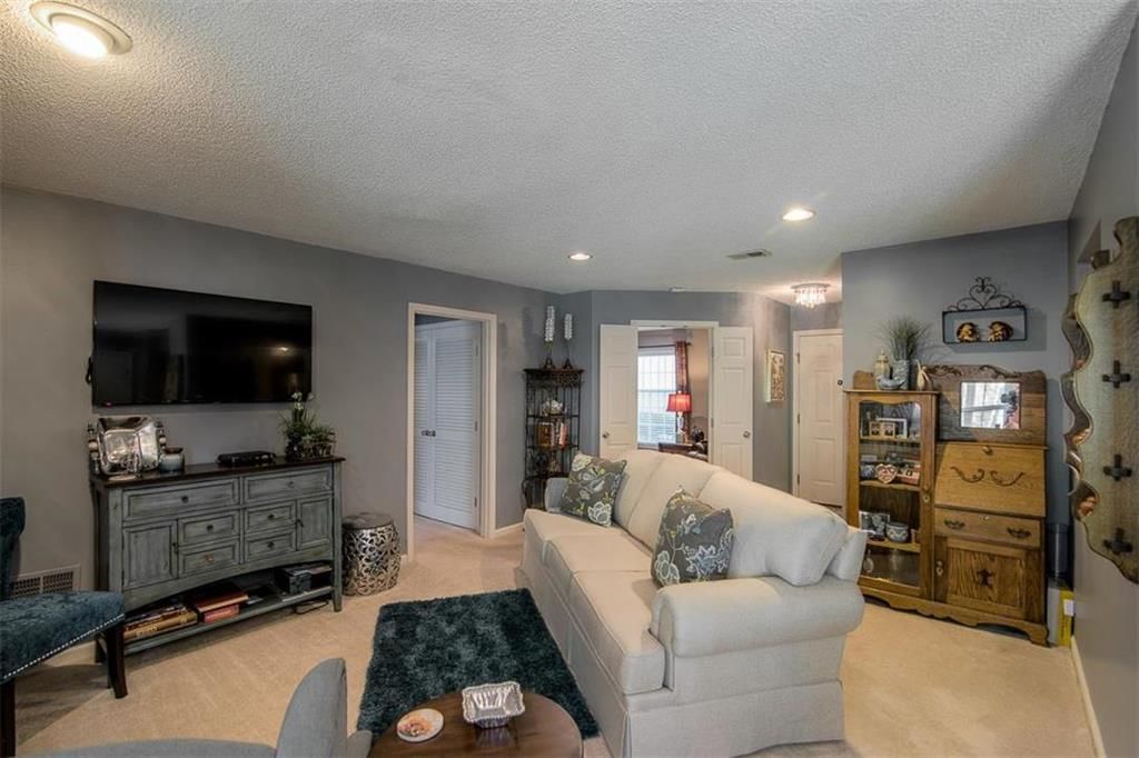 12160 HAYES Street — photo 5