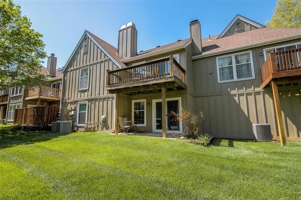 12160 HAYES Street — photo 17
