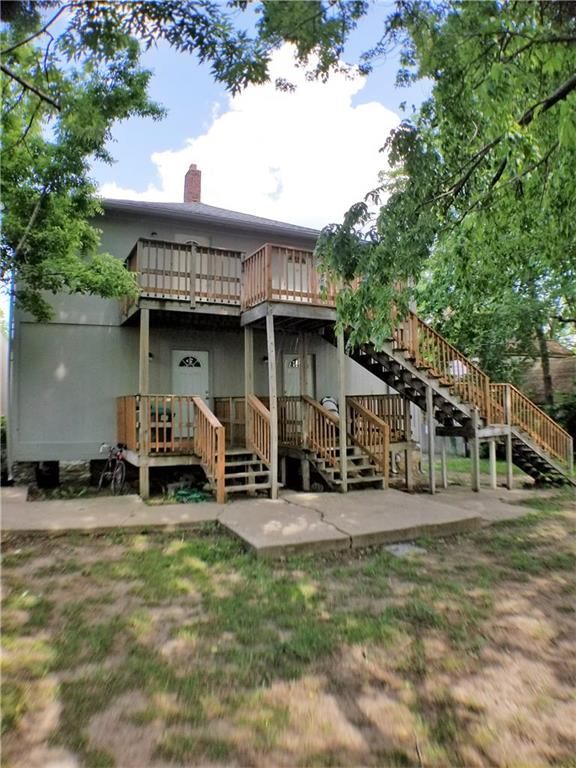 2924 & 2926 Holmes Street — photo 6