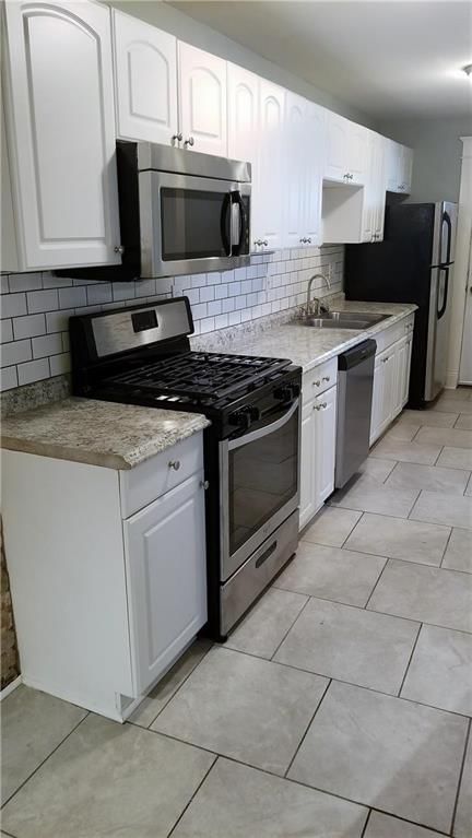 2924 & 2926 Holmes Street — photo 7