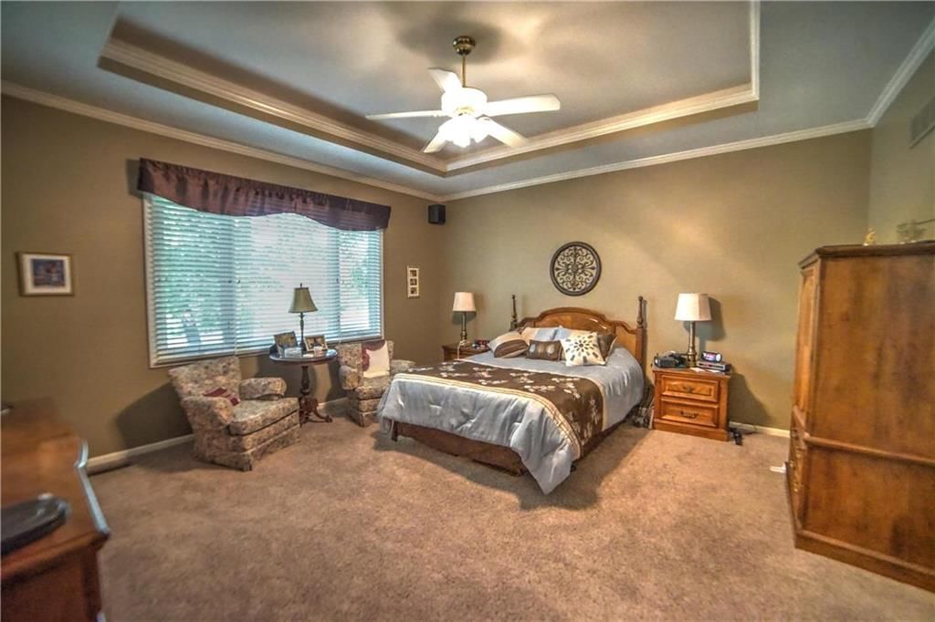 404 NE Wild Rose Lane — photo 10
