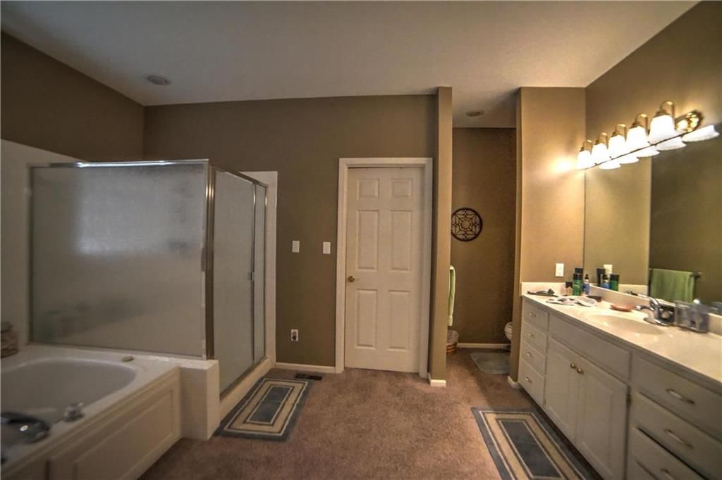 404 NE Wild Rose Lane — photo 12