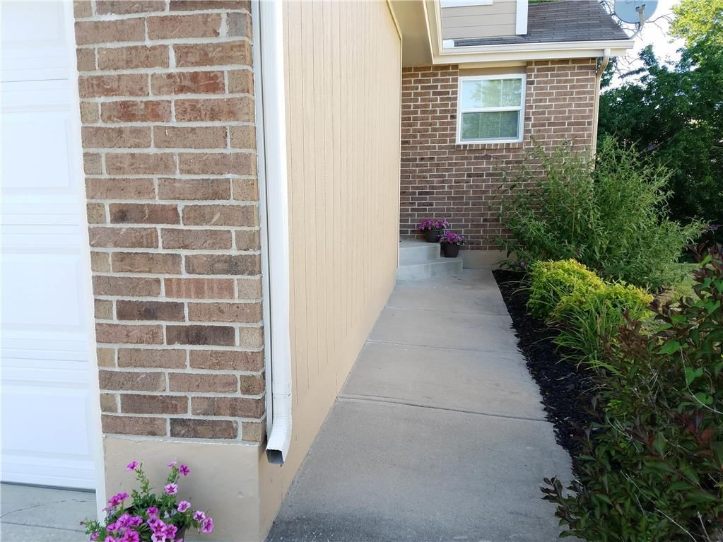 1252 Granada Drive — photo 3