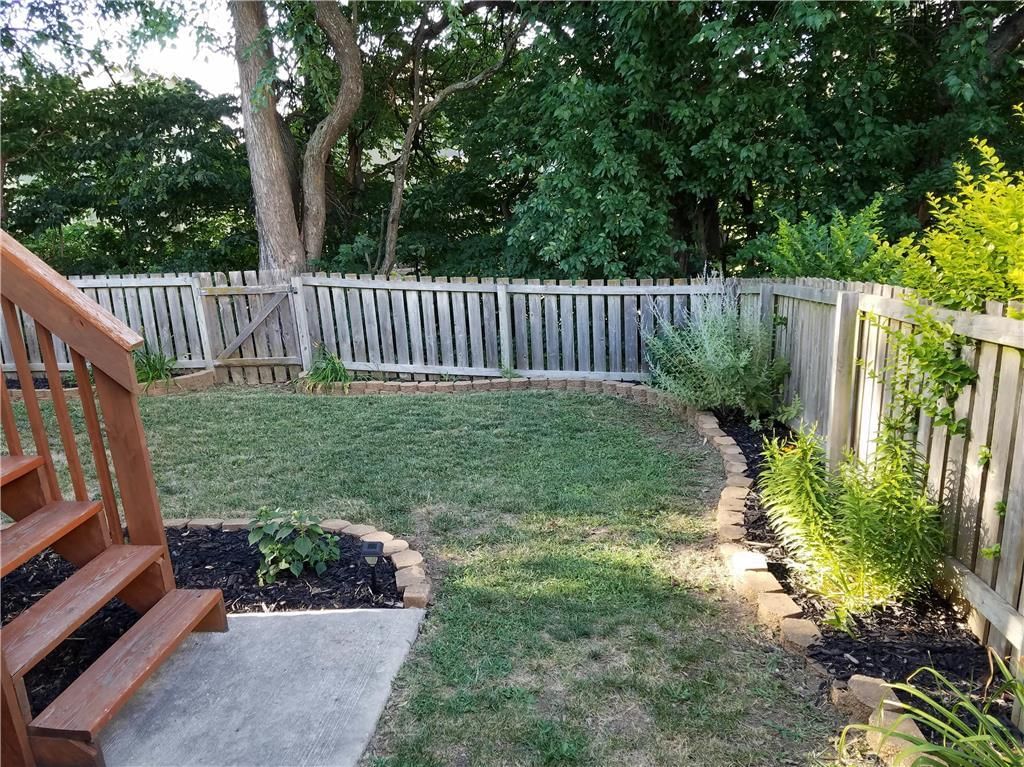1252 Granada Drive — photo 6