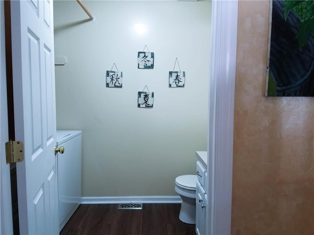 1252 Granada Drive — photo 9