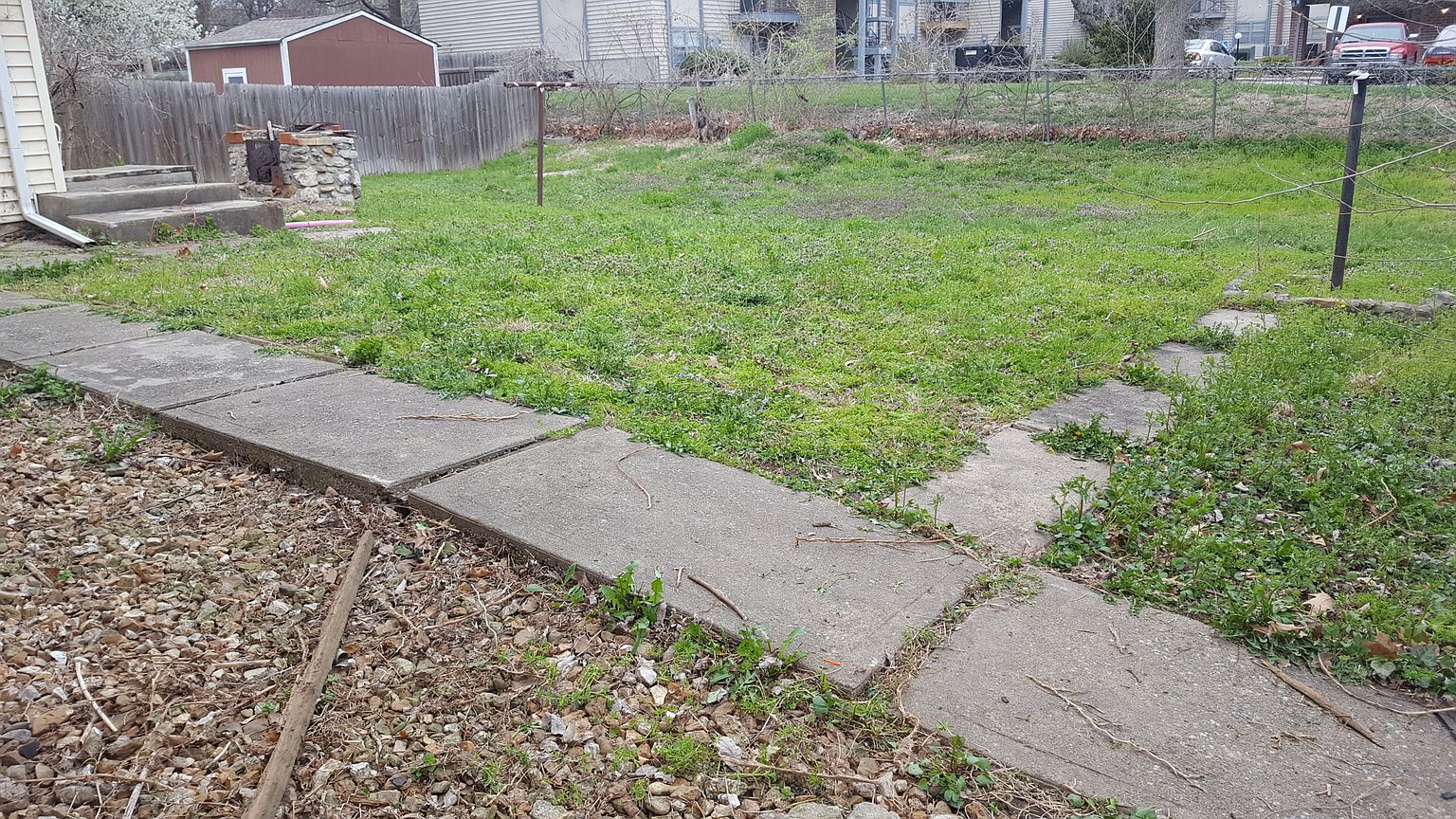 10008 E 77th Terrace — photo 11