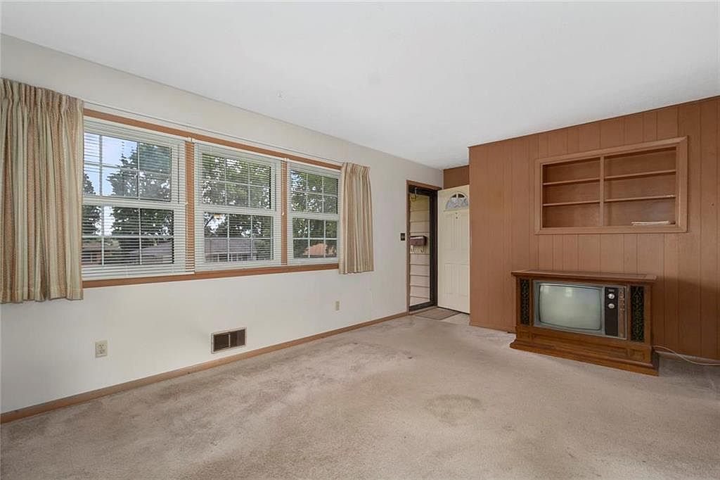 14212 E 39th Terrace — photo 3
