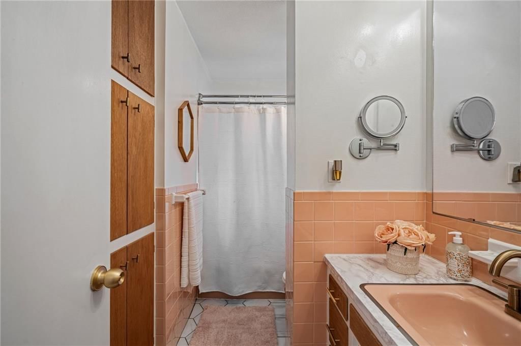 Photo 37 of 72 - 7509 N Baltimore Avenue