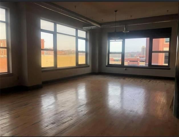602 Felix Street — photo 25