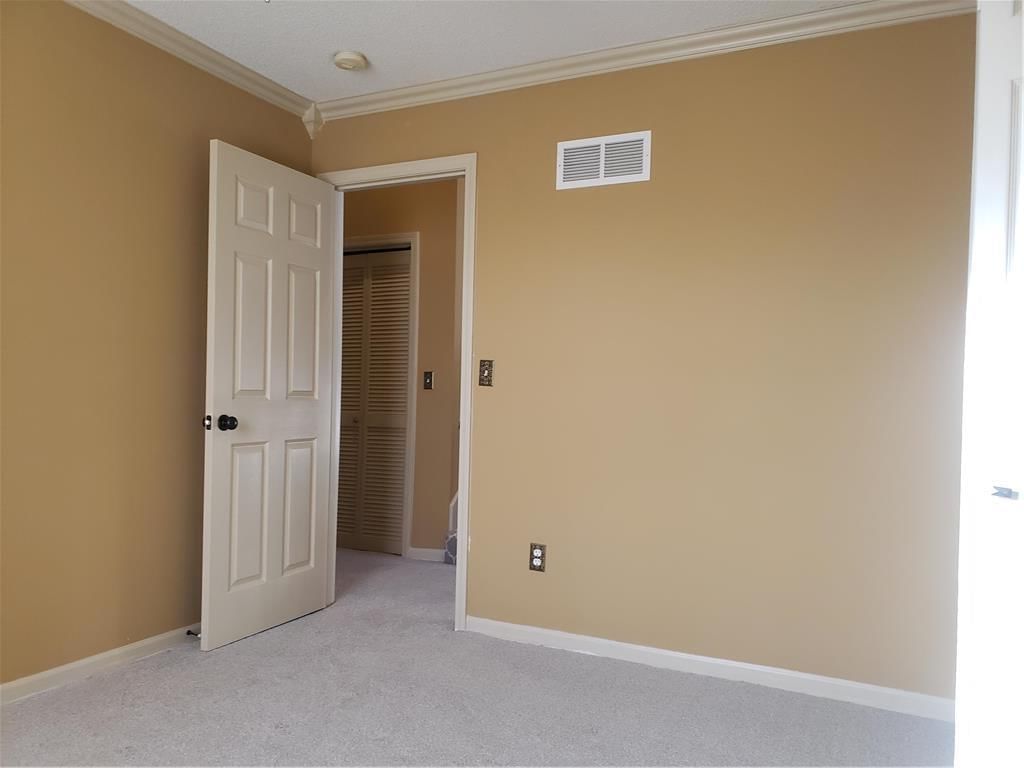 14512 WILSHIRE Circle — photo 19