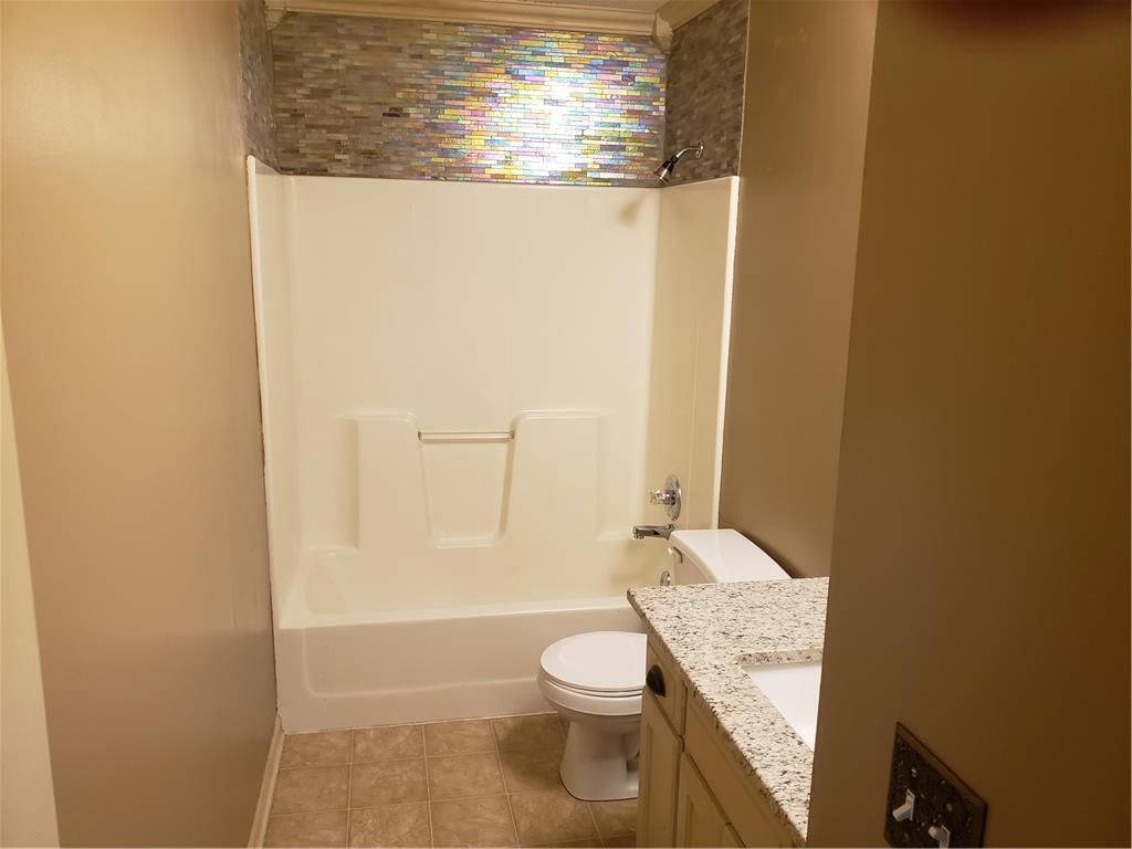 14512 WILSHIRE Circle — photo 20