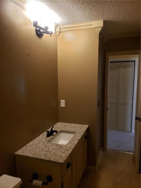 14512 WILSHIRE Circle — photo 21