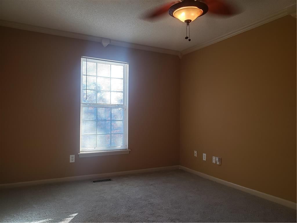 14512 WILSHIRE Circle — photo 23