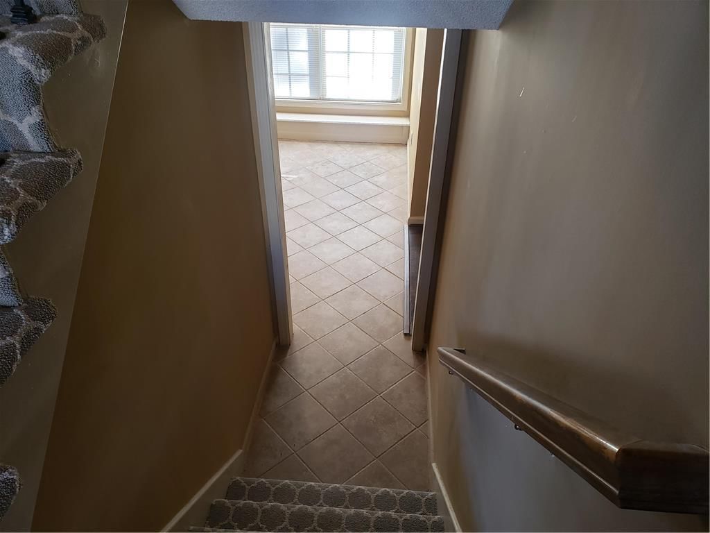 14512 WILSHIRE Circle — photo 33