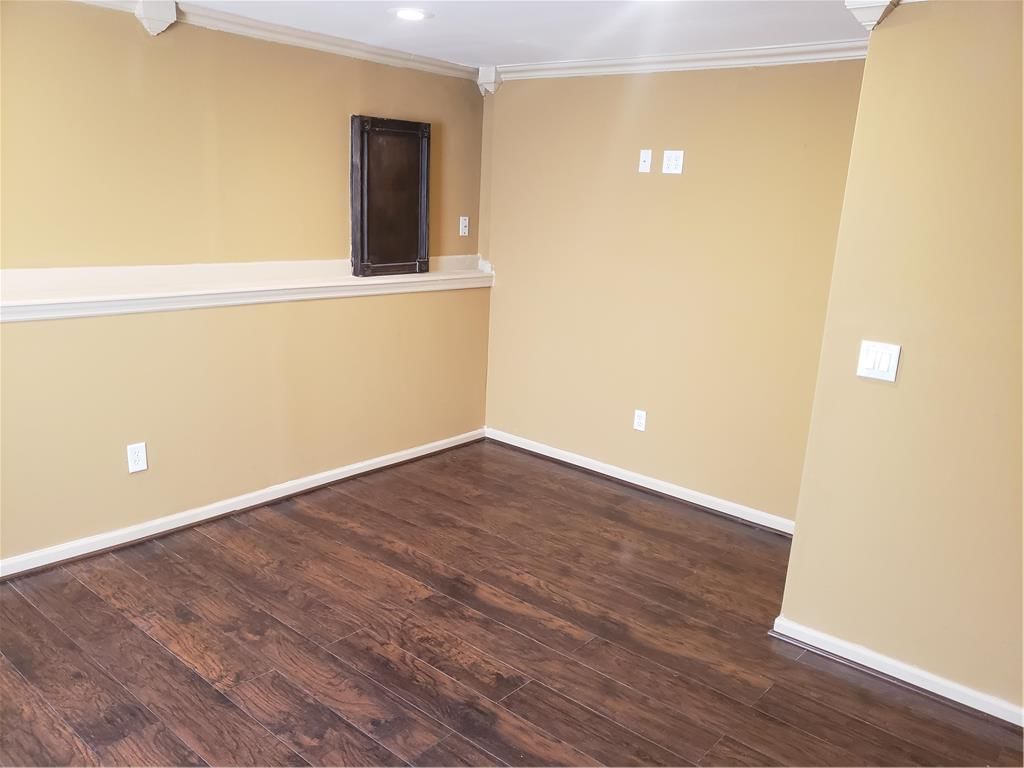 14512 WILSHIRE Circle — photo 38