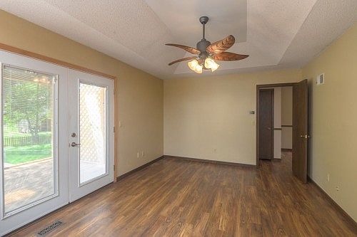 6700 FARLEY Avenue — photo 10