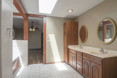 6700 FARLEY Avenue — photo 11