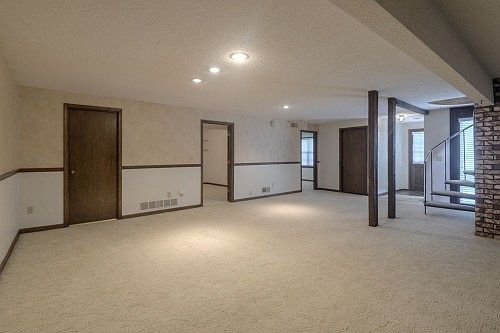 6700 FARLEY Avenue — photo 18