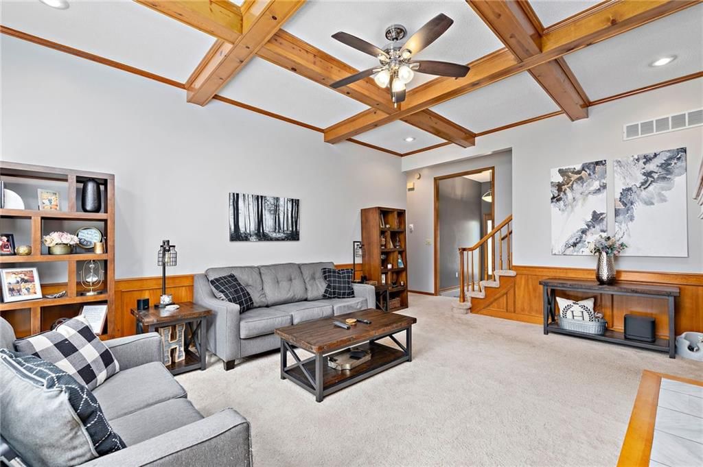 206 NW Redwood Court — photo 9