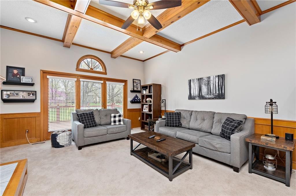 206 NW Redwood Court — photo 10