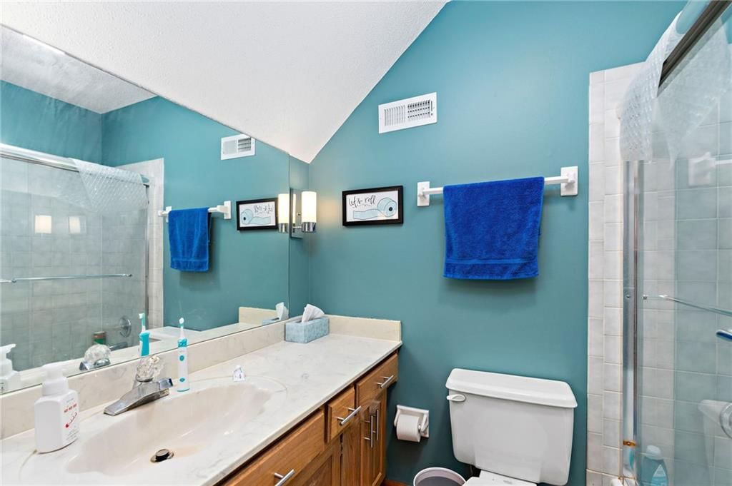 206 NW Redwood Court — photo 21