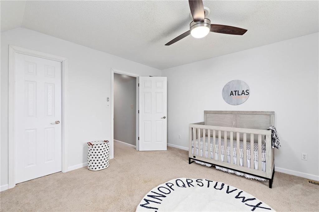 206 NW Redwood Court — photo 23