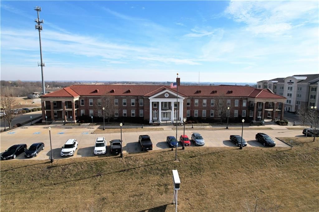 3500 N Village Dr Suite 123 N/A — photo 11