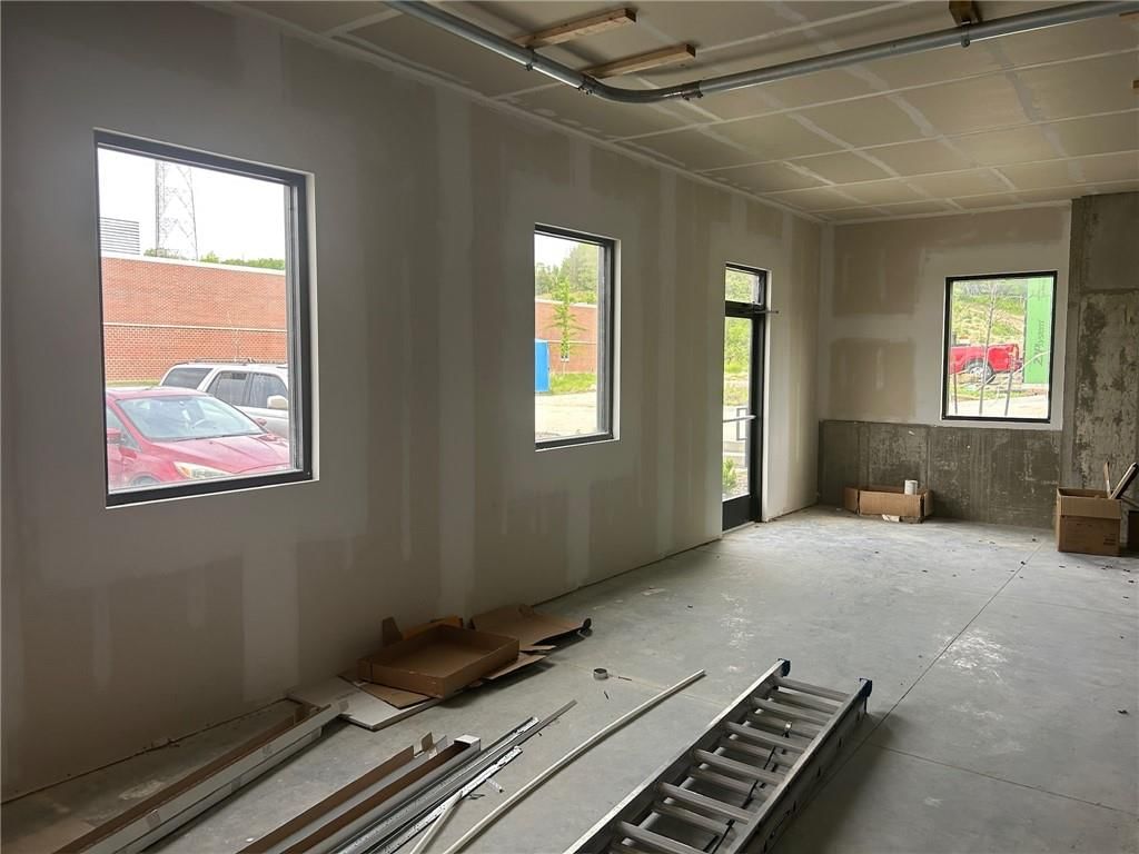 860 Haines Drive — photo 9