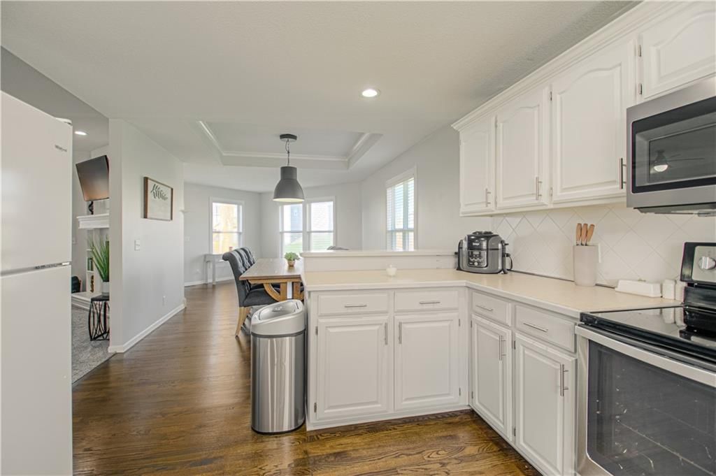 Photo 9 of 34 - 1356 Brown Street