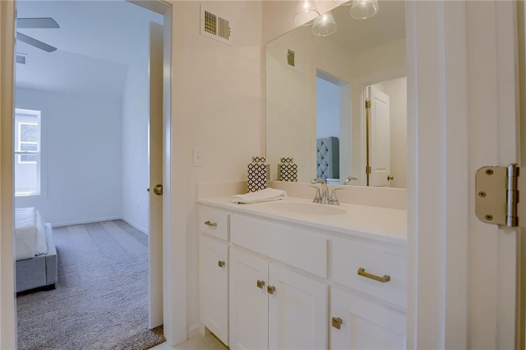 2436 W 180th Street — photo 29