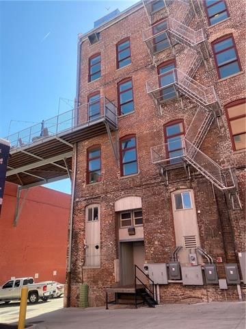 107 S 6th Street — photo 64
