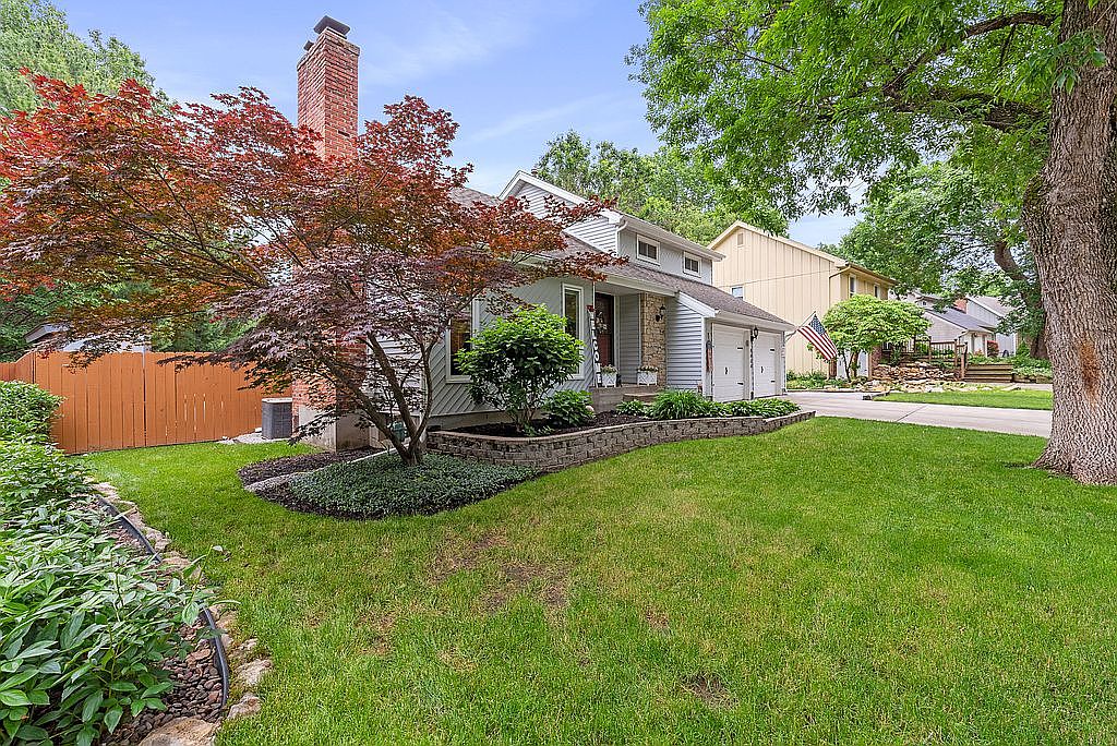 8939 Twilight Lane — photo 2