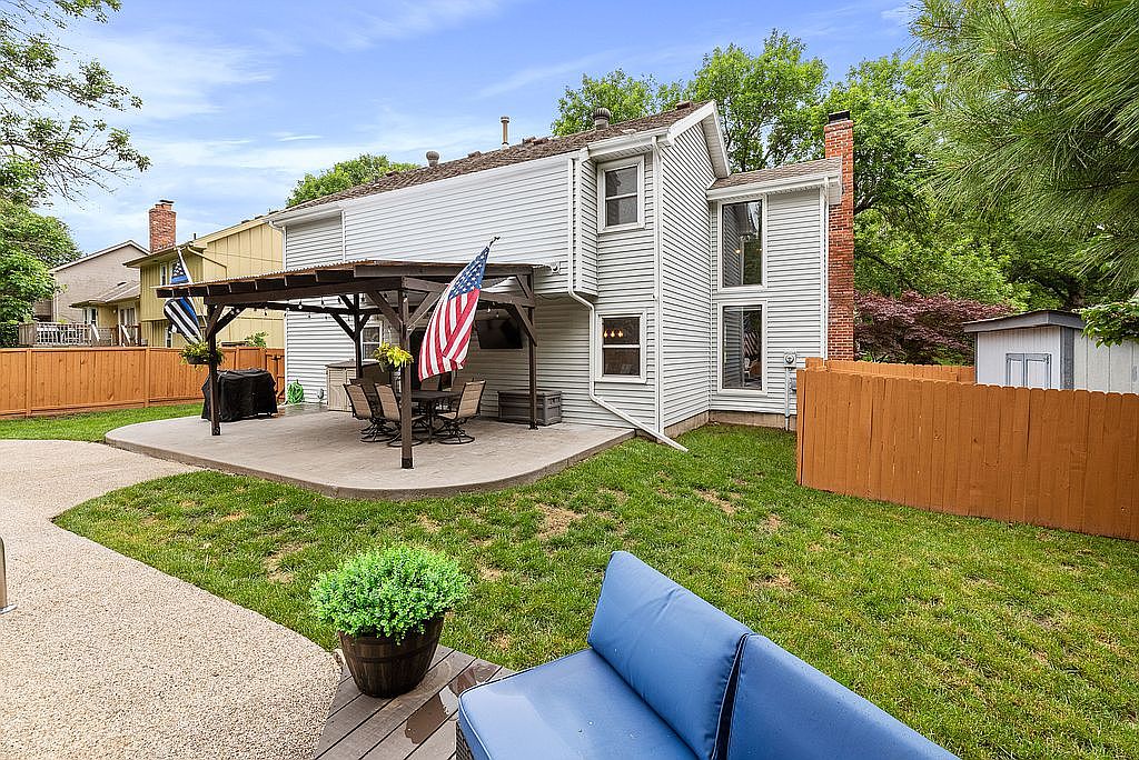 8939 Twilight Lane — photo 32