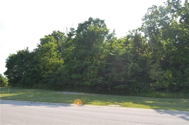 6836 N Myrtle Court — photo 1