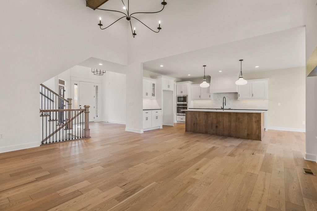 15840 Granada Street — photo 9