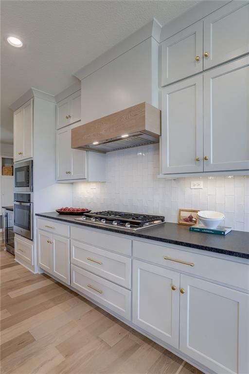 2432 W 177th Street — photo 17