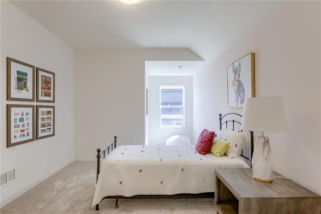 2432 W 177th Street — photo 36