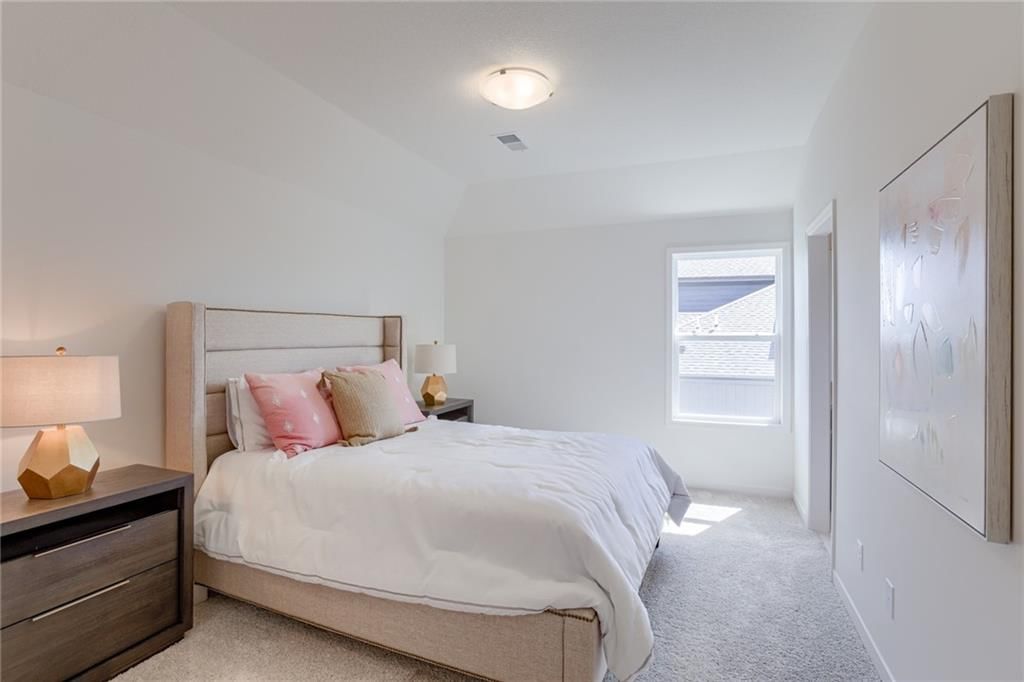 2432 W 177th Street — photo 40