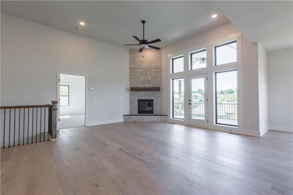 Photo 11 of 35 - 9871 Promenade Drive
